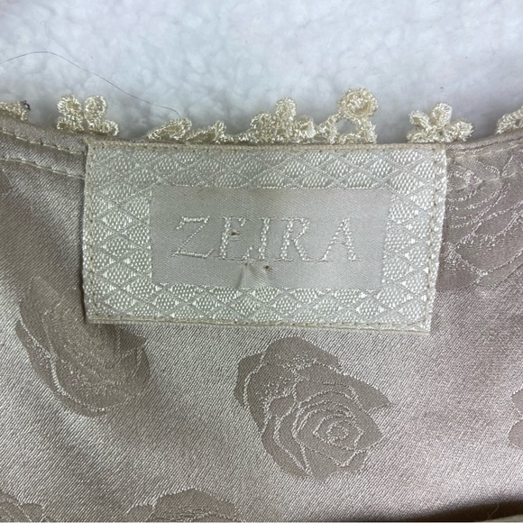 Vintage handmade handdied silk blend embroidered crochet robe duster cardigan. - Picture 13 of 16